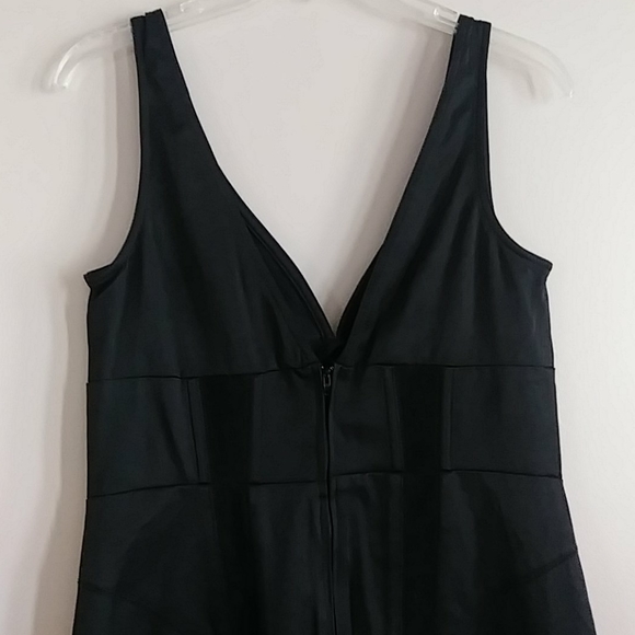 🆕Bodycon Satin Mini - Picture 4 of 6